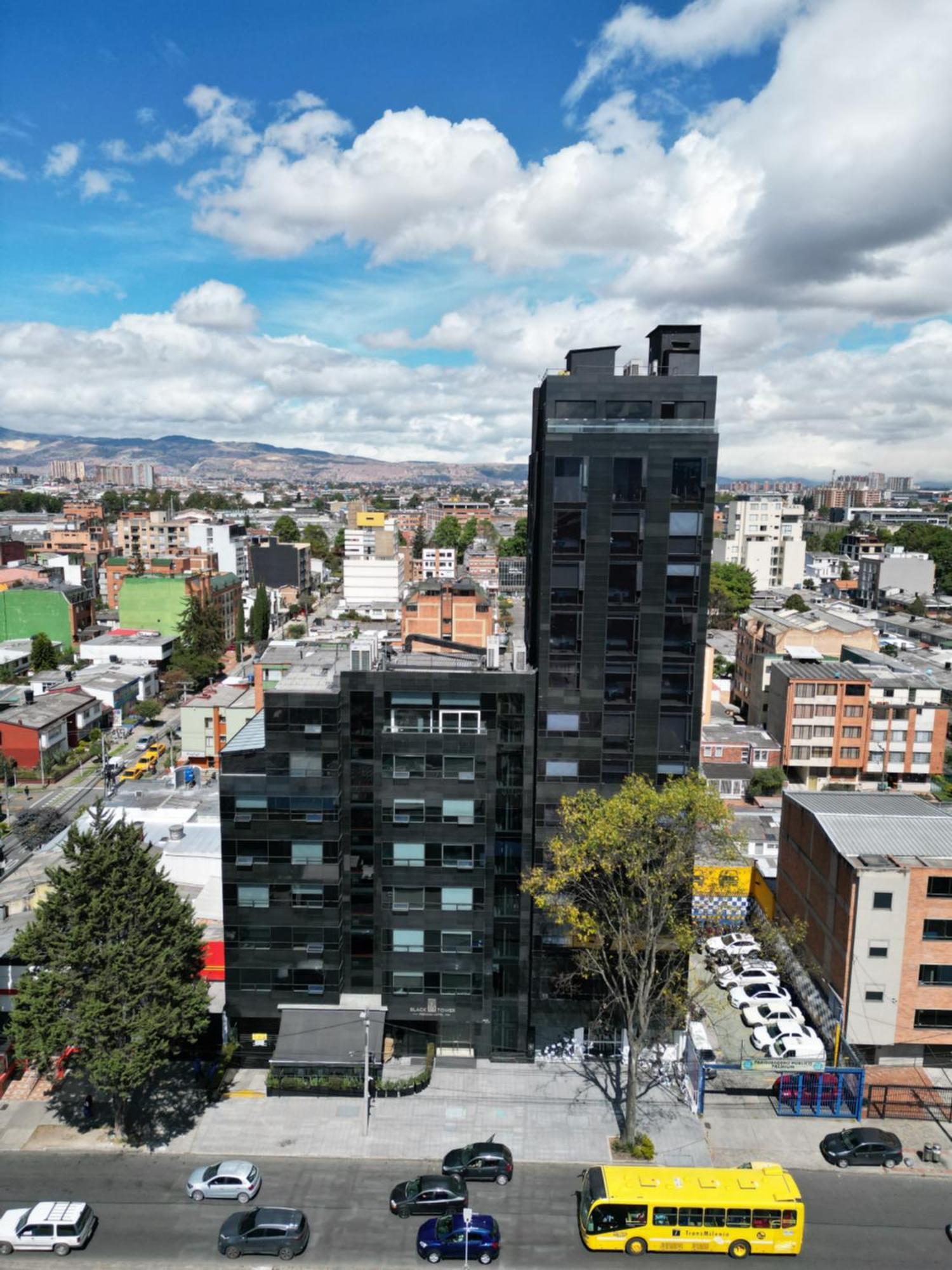 Hotel Black Tower Premium Богота Екстериор снимка