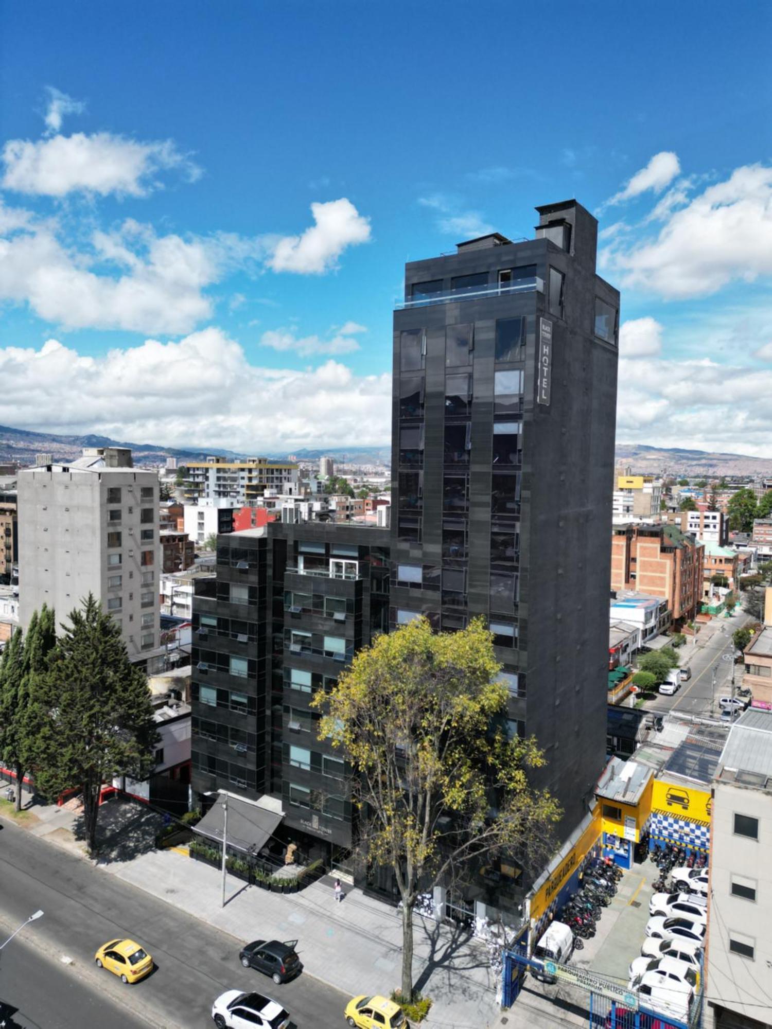 Hotel Black Tower Premium Богота Екстериор снимка