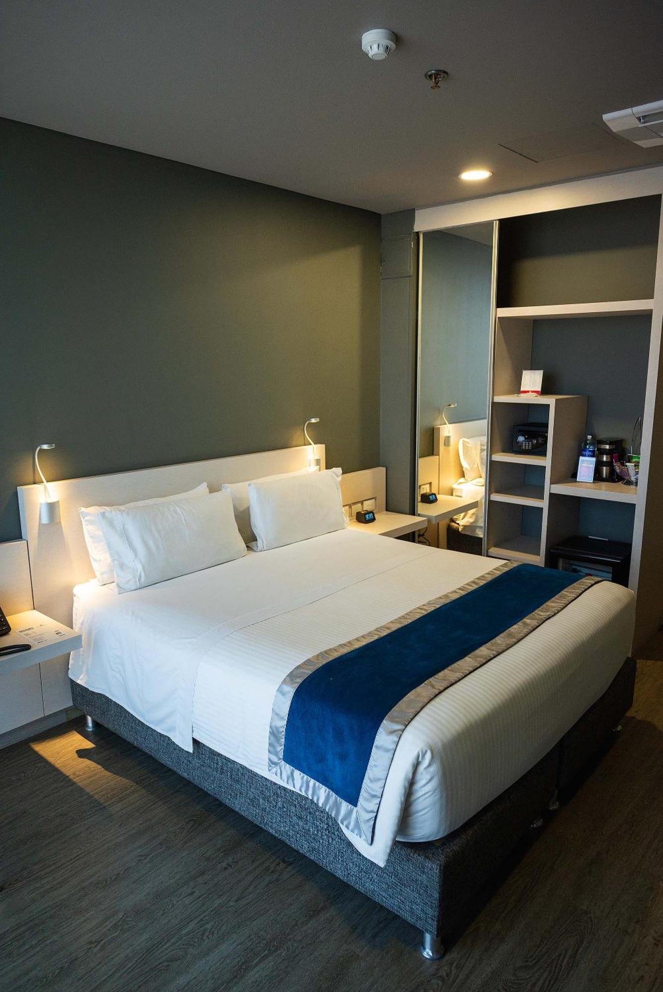 Hotel Black Tower Premium Богота Екстериор снимка